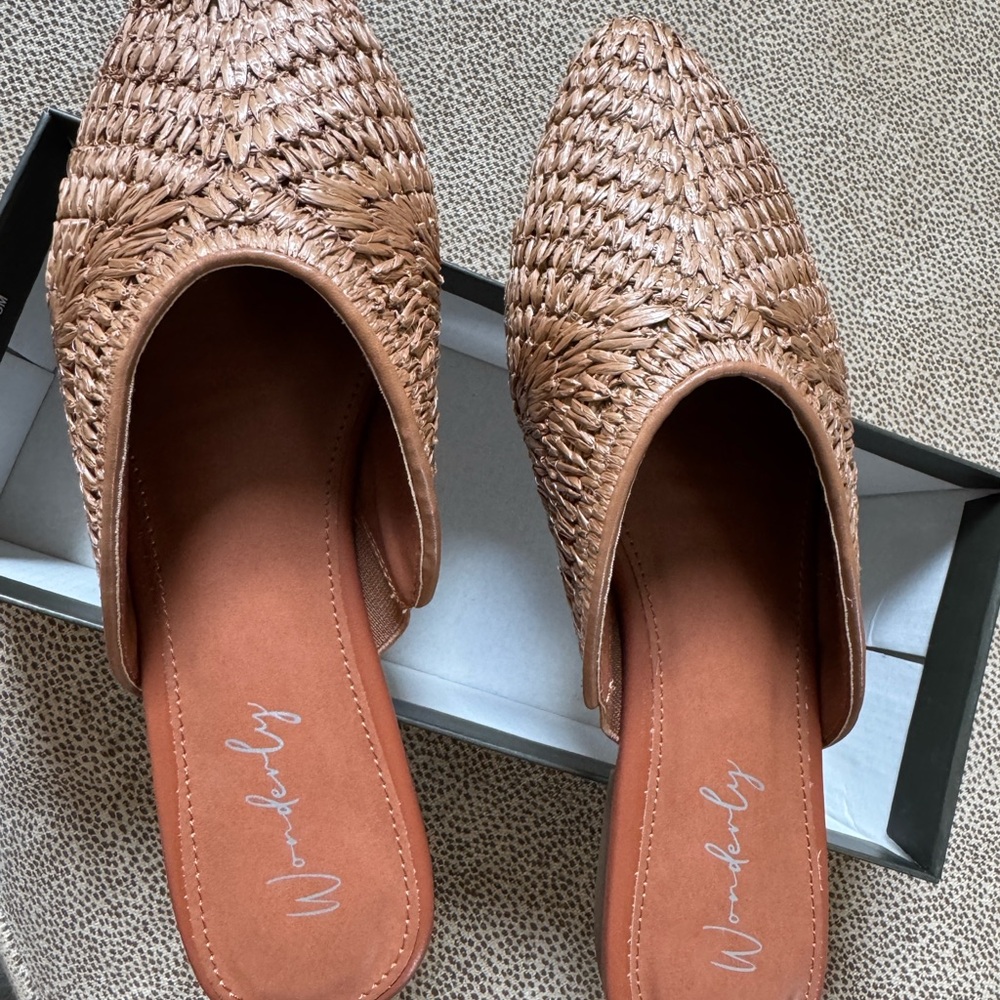 Tan Woven Mules New never worn no tags original box smoke free & pet free home